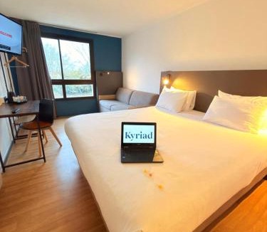 Nouan-sur-Loire Hotel | Kyriad Blois Sud - Vineuil