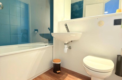 Nouan-sur-Loire Hotel | Kyriad Blois Sud-Vineuil