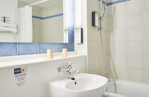 Herouville-Saint-Clair Hotel | Kyriad Caen Nord - Hérouville-Saint-Clair