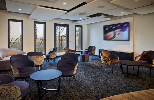 Combs-la-Ville Hotel | Kyriad Combs-la-ville - Senart