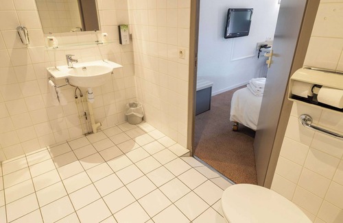 Appoigny Hotel | Kyriad Direct Auxerre Appoigny