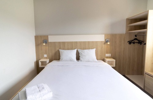 Appoigny Hotel | Kyriad Direct Auxerre Appoigny