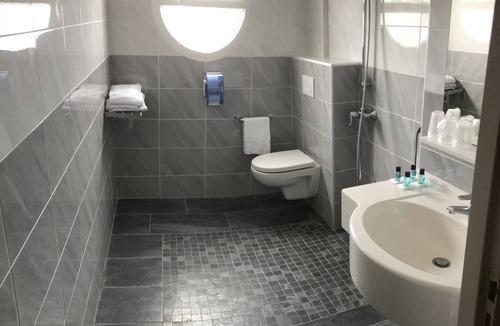 Dijon Hotel | Kyriad Direct Dijon Nord - Zenith - Toison D'Or