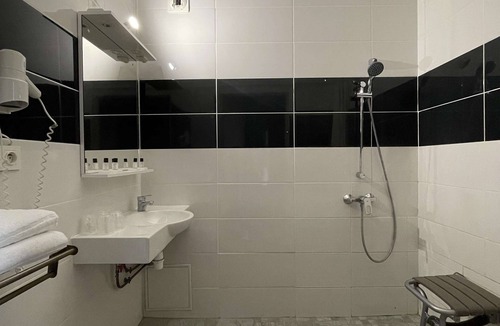 Dijon Hotel | Kyriad Direct Dijon Nord - Zenith - Toison D'Or