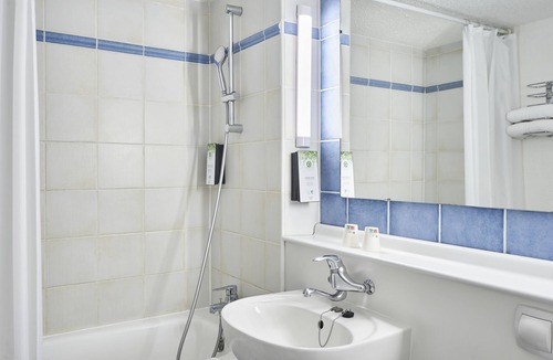 Gonfreville-l'Orcher Hotel | Kyriad Direct Le Havre Est - Gonfreville