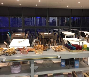 Aytre Hotel | Kyriad Direct La Rochelle Aytré