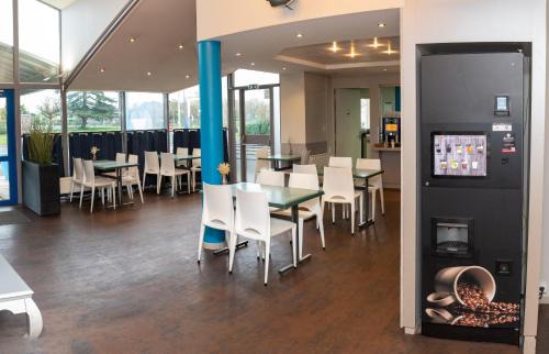 Chaintre Hotel | Kyriad Direct Macon Sud