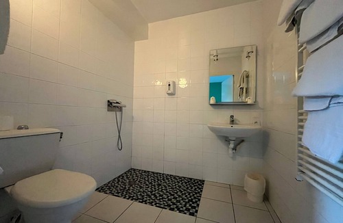 Chaintre Hotel | Kyriad Direct Macon Sud