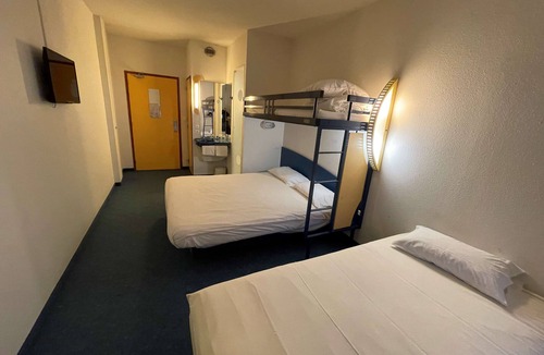 Montauban Hotel | Kyriad Direct Montauban Centre