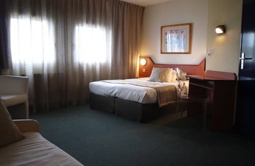 Vezin-le-Coquet Hotel | Kyriad Direct Rennes Ouest