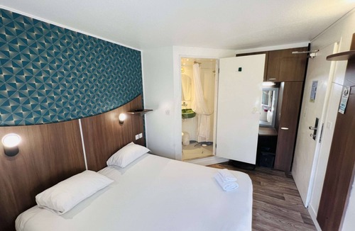 Val-de-Reuil Hotel | Kyriad Direct Rouen Sud - Val de Reuil