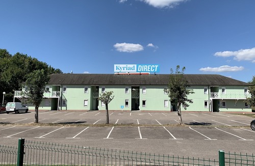 Val-de-Reuil Hotel | Kyriad Direct Rouen Sud - Val de Reuil
