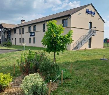 La Fleche Hotel | Kyriad Hôtel La Fleche