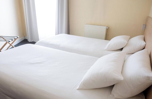 Lamballe Hotel | Kyriad Lamballe