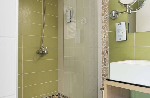 Chesnes Hotel | Kyriad Lyon Est – Saint Quentin Fallavier