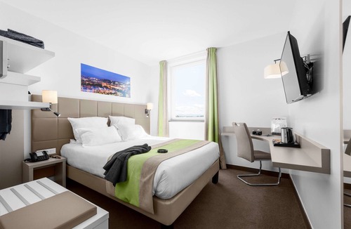 Meyzieu Hotel | KYRIAD LYON EST - Stadium - Eurexpo