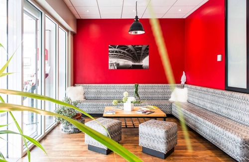 Meyzieu Hotel | KYRIAD LYON EST - Stadium - Eurexpo