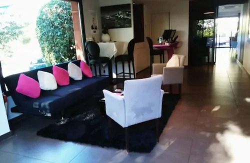 Sainte-Foy-les-Lyon Hotel | Kyriad Lyon Sud Sainte Foy