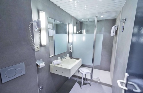 Montbeliard Hotel | Kyriad Montbeliard Sochaux