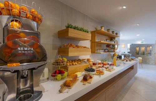 Lunel Hotel | Kyriad Montpellier Est - Lunel