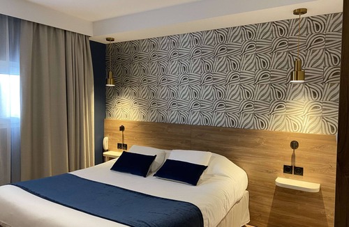 Lunel Hotel | Kyriad Montpellier Est - Lunel