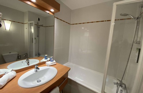 Bouaye Hotel | Kyriad Nantes Sud Bouaye Aéroport