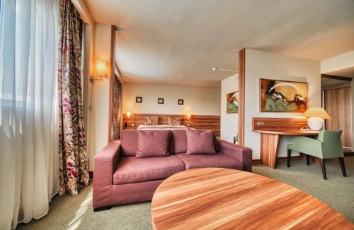 Sausheim Hotel | KYRIAD PRESTIGE MULHOUSE - Basel