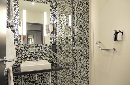 Saint-Assiscle Hotel | Kyriad Prestige Perpignan Centre Gare