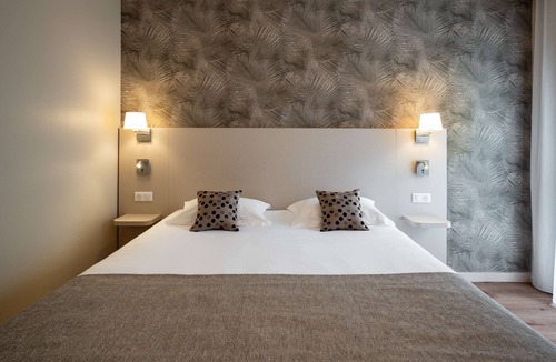 La Guymauviere-La Hulotais-La Bourelais Hotel | Kyriad Prestige Saint-Malo