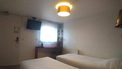 Saint-Etienne-du-Rouvray Hotel | Kyriad Rouen Sud - Oissel