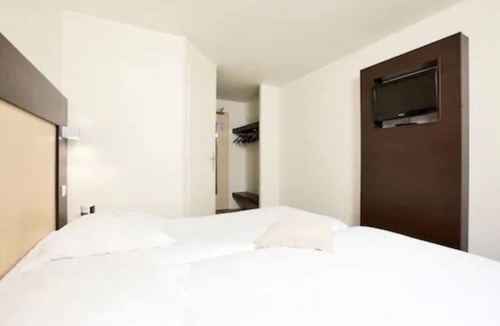 Mont-Saint-Aignan Hotel | KYRIAD ROUEN NORD - Mont-Saint-Aignan