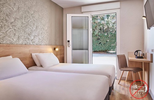 Malay-le-Grand Hotel | Kyriad Sens