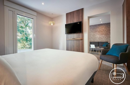 Malay-le-Grand Hotel | Kyriad Sens