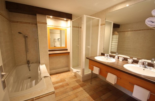 Saint-Pierre-des-Corps Hotel | Kyriad Tours - Saint Pierre des Corps Gare