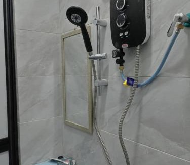 Kawasan Perindustrian Chendering Hotel | KZ Roomstay