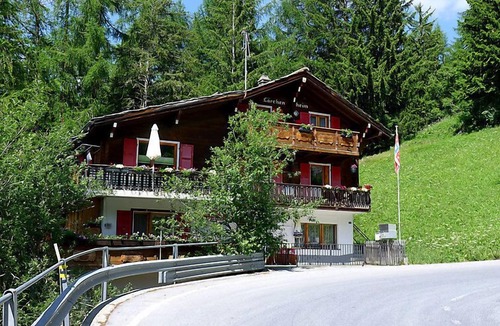 Gasenried Apartment | Lärchenheim by Interhome