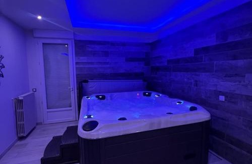 Saint-Quentin Apartment | LÉchappée ZAisne jacuzzi et sauna