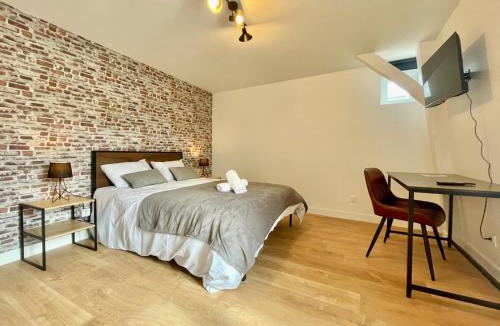 Chateau-du-Loir Apartment | Légendes de la piste - SOnights