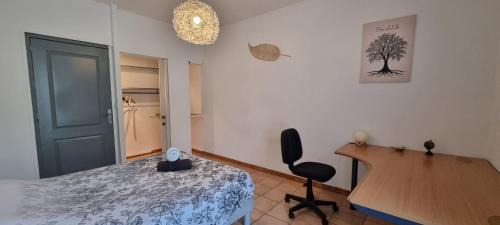 Anzin Apartment | Léna rdc parking T4 rénové cité congrès cocon cosy 95m2