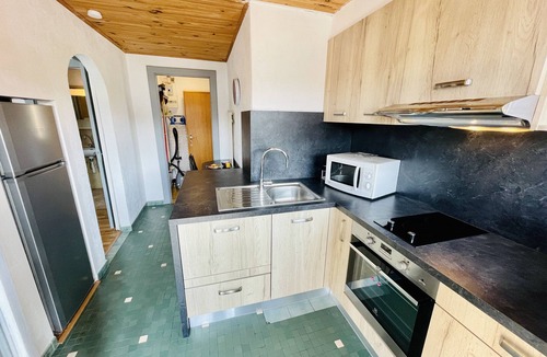 Forges-les-Bains Apartment | Léon