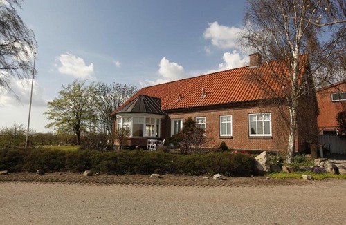 Outrup Apartment | Løftgård Bed and Bath