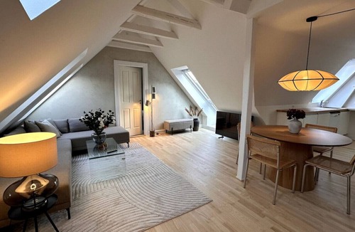 Copenhagen City Centre Apartment | Løvstræde baghus 4 th top floor
