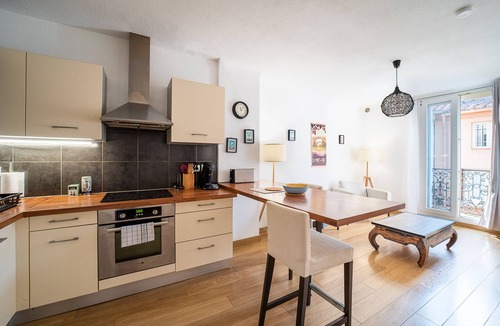 Ceret Apartment | L'Âne Rouge de Céret - Classé 3 étoiles - Au cœur de Céret