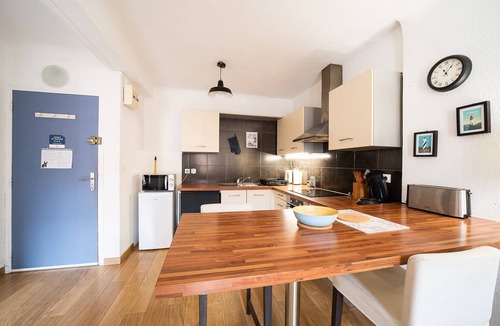 Ceret Apartment | L'Âne Rouge de Céret - Classé 3 étoiles - Au cœur de Céret