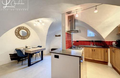 Saint-Etienne-de-Fontbellon House | L’ Échappée Cachée - Gîte de Charme