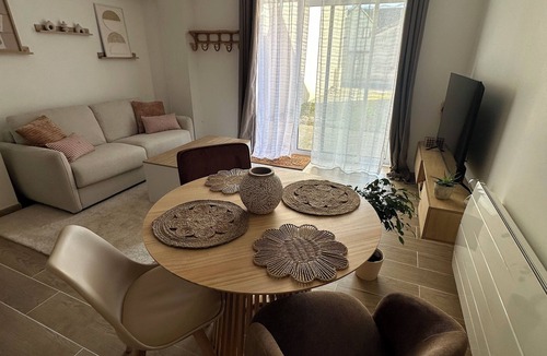 Brissac-Quince Apartment | L'Échappée - Cosy one-bedroom apartment in Brissac, charm and calm near vineyards