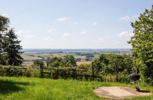 Fain-les-Moutiers House | L'Échappée Belle Vue