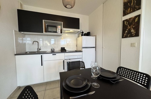 Pin - Vert Galant Apartment | L'échappée Belle - 5pers - Wi-Fi - Rêve au Mans