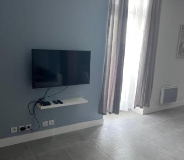 La Reole Apartment | L Échappée Réolaise