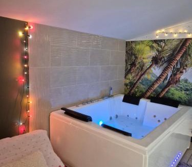 Thiviers House | L'échappée Sensuelle